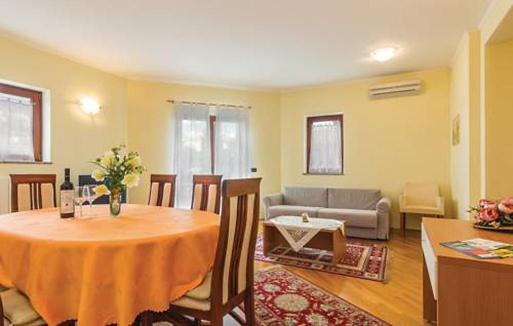 Apartments Villa Teuta Umago Esterno foto