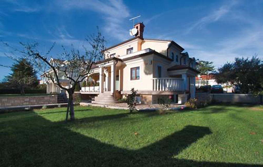Apartments Villa Teuta Umago Esterno foto