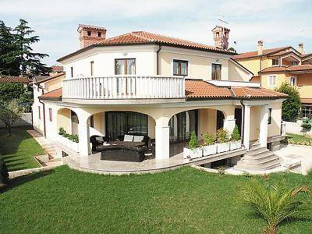Apartments Villa Teuta Umago Esterno foto